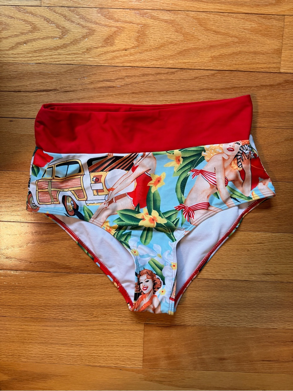 Pinup girl bikini bottoms size small